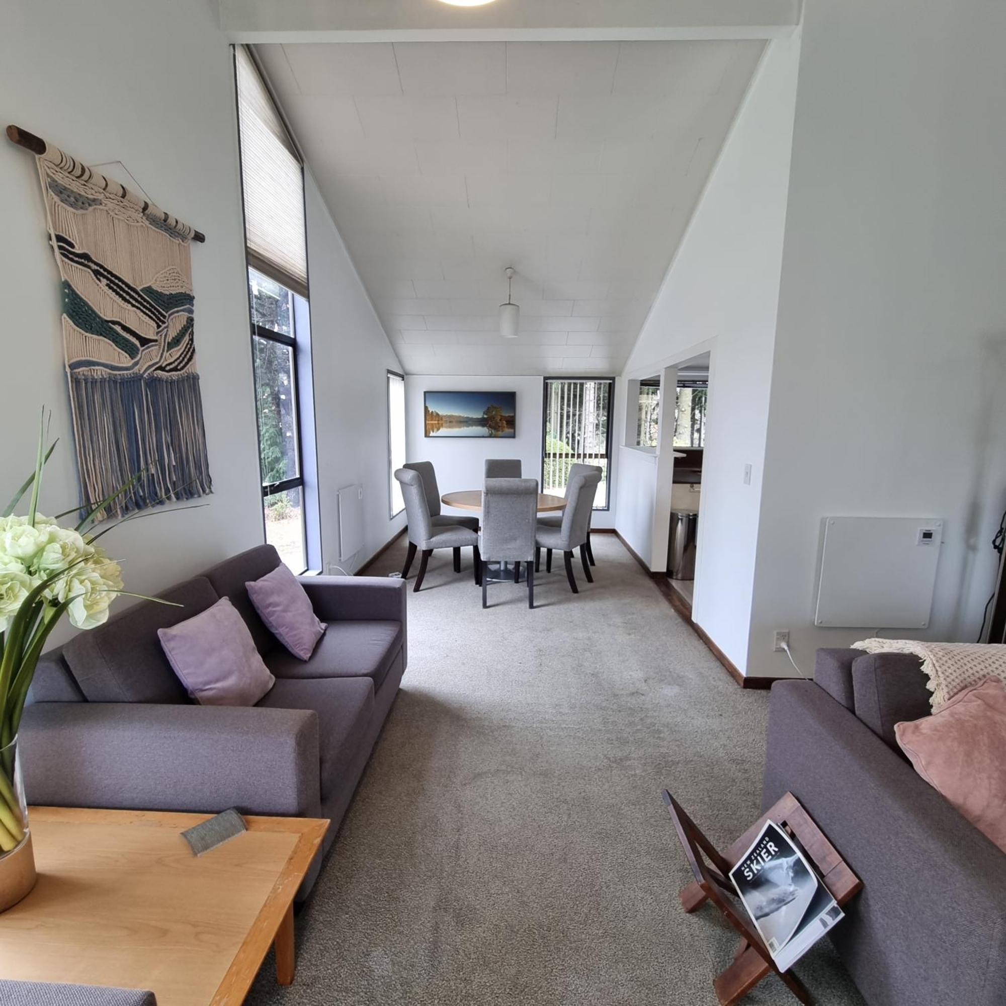 Ride Base Wanaka Apartments Екстер'єр фото