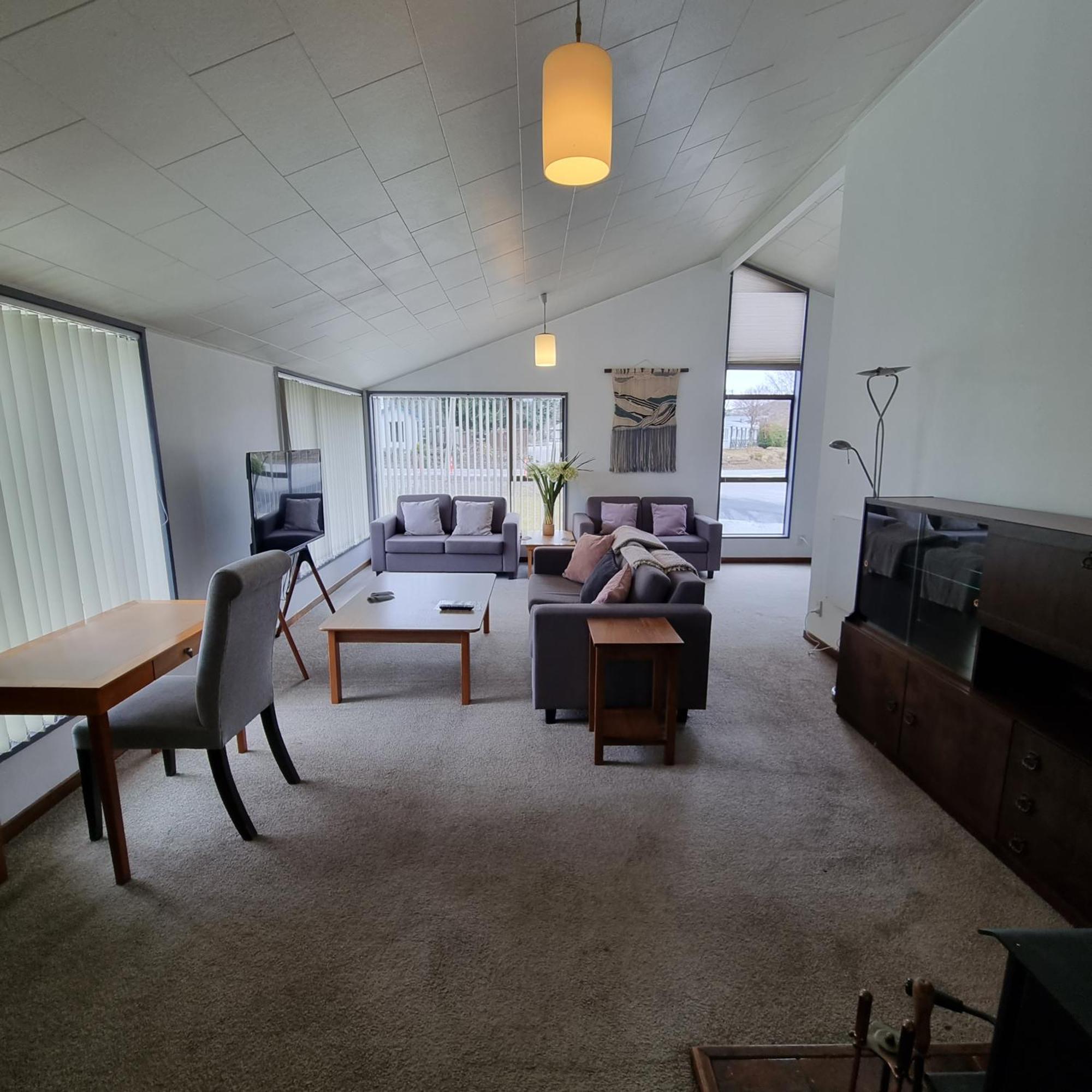 Ride Base Wanaka Apartments Екстер'єр фото